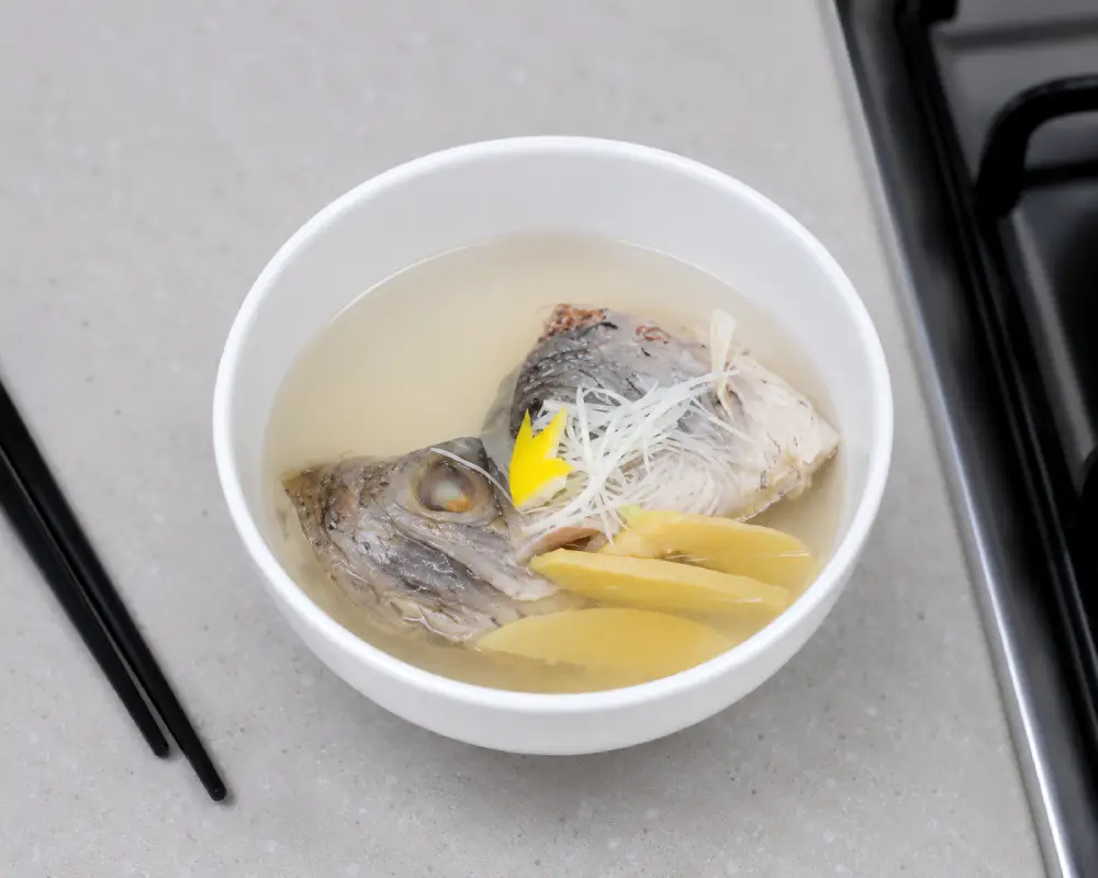 도미머리 맑은국

