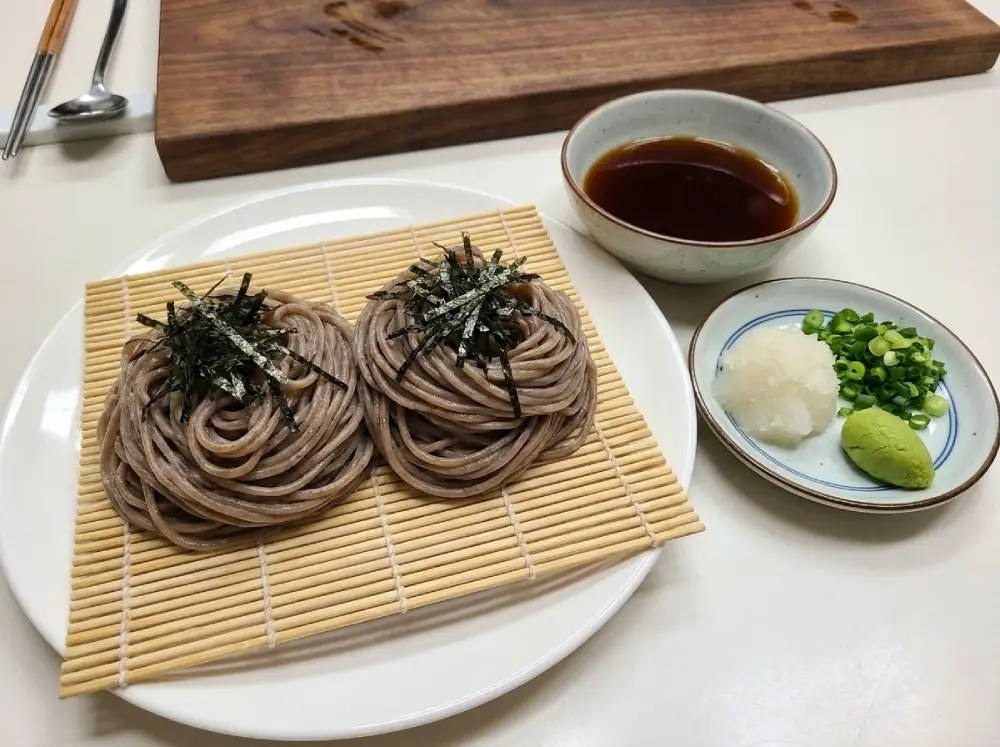 메밀국수

